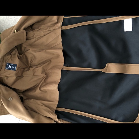 Long tan/brown trench coat from the Gap - Picture 4 of 5